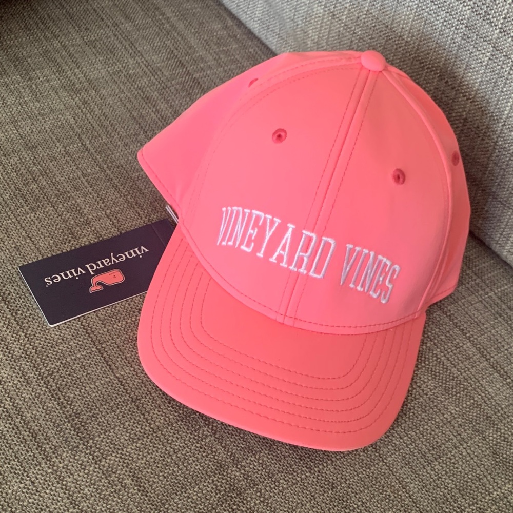 Vineyard Vines Men’s NWT Pink Performance Baseball Cap